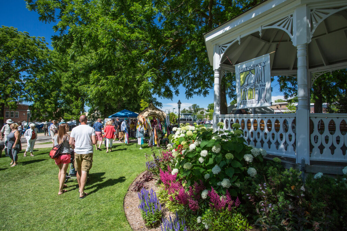 Trout Creek Condo Rentals Harbor Springs, Vacation Rental Harbor Springs