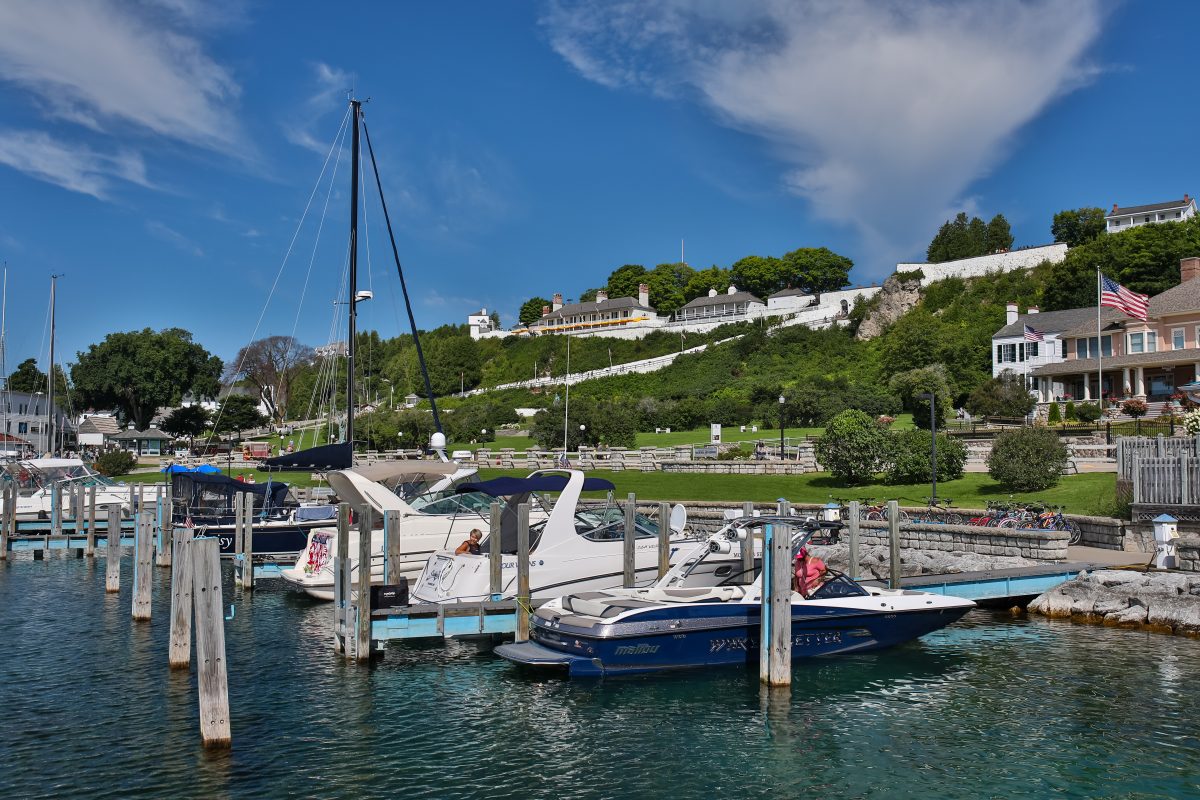 Trout Creek Condo Rentals Harbor Springs, Vacation Rental Harbor Springs